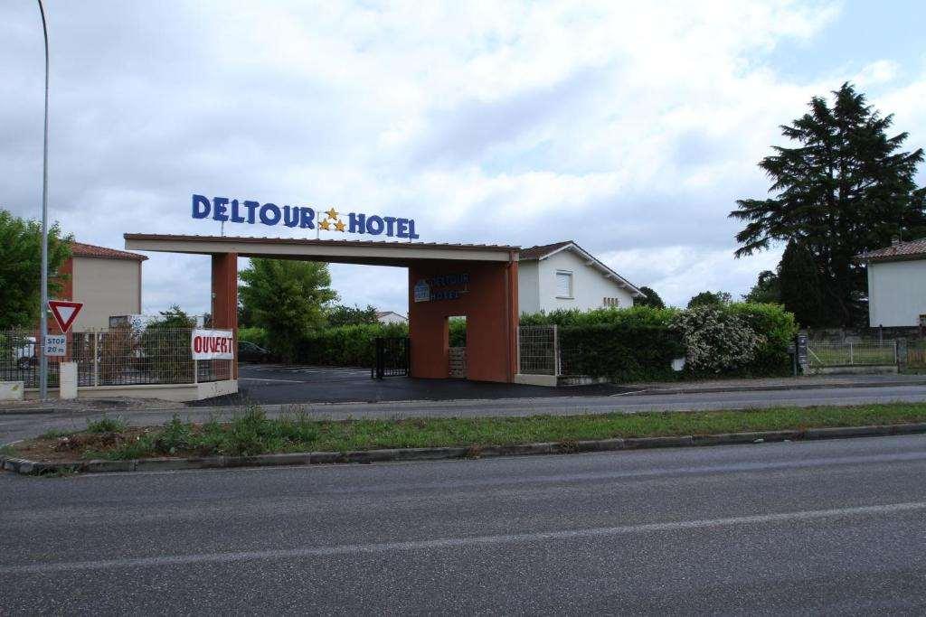 Brit Hotel Confort Villeneuve Sur Lot Bias  Экстерьер фото