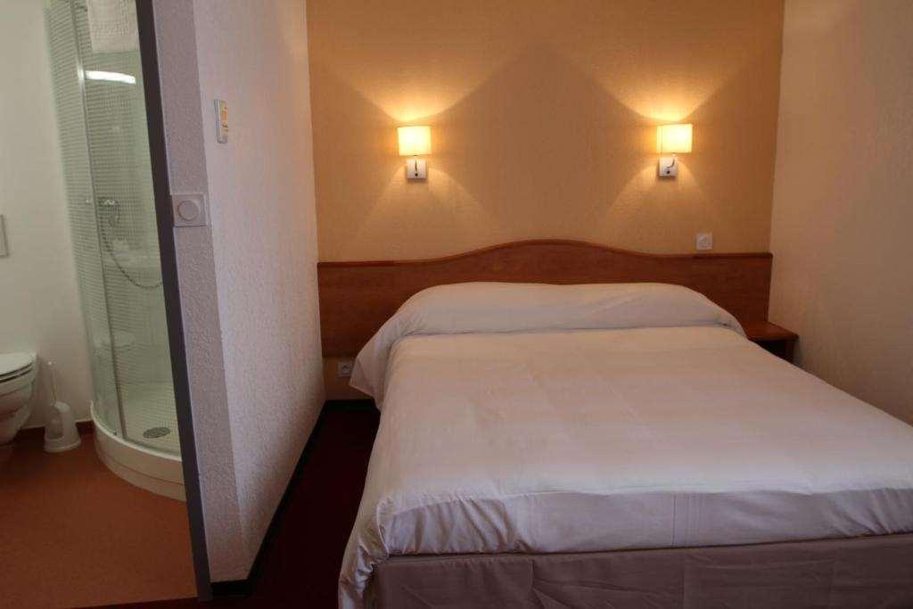 Brit Hotel Confort Villeneuve Sur Lot Bias  Номер фото